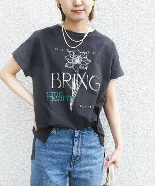 WEB限定】〈手洗い可能〉フラワー 箔 プリント ロゴ TEE （T