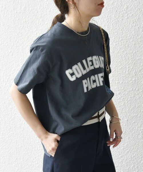 SHIPS for women / シップスウィメン Tシャツ | 【SHIPS any別注】Collegiate Pacific:〈洗濯機可能〉V ガゼット プリント Tシャツ 24SS | 詳細22