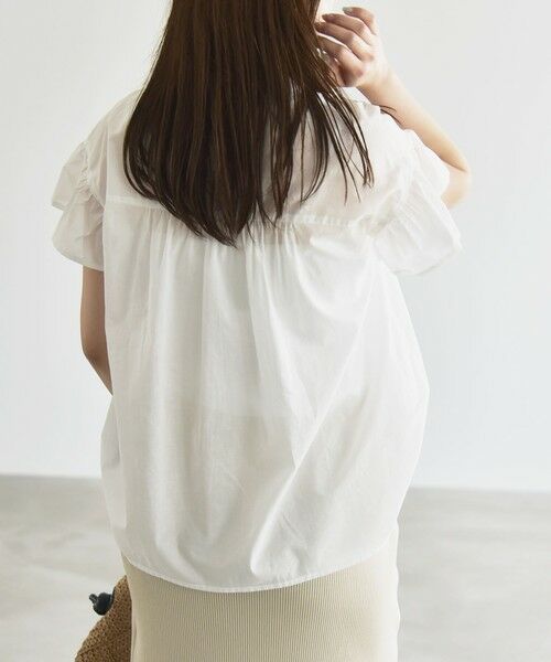 SHIPS / シップス シャツ・ブラウス | quaranciel:〈手洗い可能〉コットン フリルネック フレアスリーブ ブラウス | 詳細13