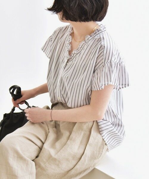 SHIPS / シップス シャツ・ブラウス | quaranciel:〈手洗い可能〉コットン フリルネック フレアスリーブ ブラウス | 詳細26