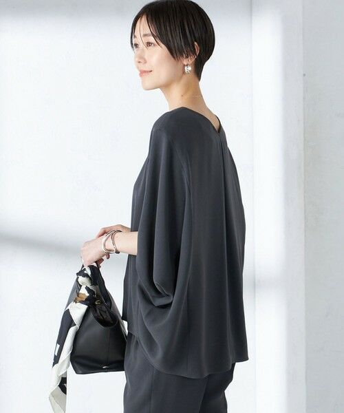 SHIPS / シップス シャツ・ブラウス | 〈接触冷感 / 手洗い可能〉アセテート混 バック サテン ドルマン ブラウス | 詳細20