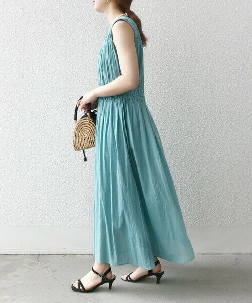 SHIPS / シップス ロング・マキシ丈ワンピース | 《一部追加予約》【WEB限定】SHIPS any: ハンドスモッキング コットン フレア ノースリーブ ワンピース | 詳細22