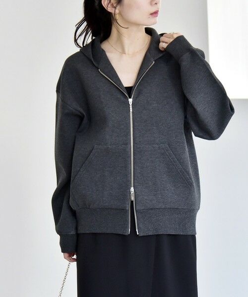 SHIPS / シップス パーカー | 《一部追加予約》quaranciel:〈洗濯機可能〉ポンチ ダブルジップ スウェット パーカー（チャコールグレー）