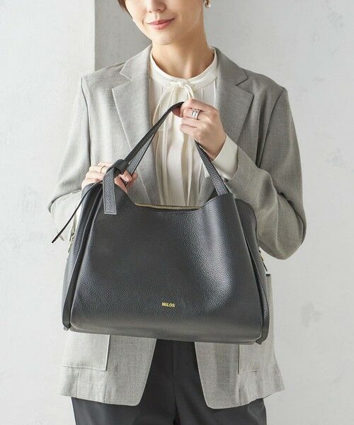 Milos パーテーショントート A4 ブラック 楽天市場】【SALE／40%OFF】Milos:パーテーショントート A4