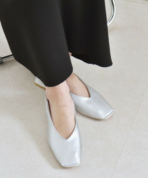 SHIPS / シップス フラットシューズ | quaranciel: Vカット スクエア トゥ フラットシューズ | 詳細17