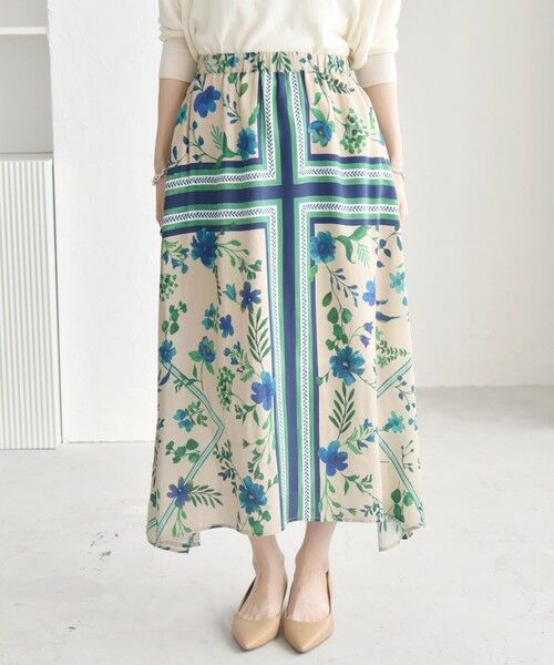 SHIPS / シップス ミニ・ひざ丈スカート | quaranciel: SPRINTEX フラワーパネル柄 スカーフ フレア スカート | 詳細8