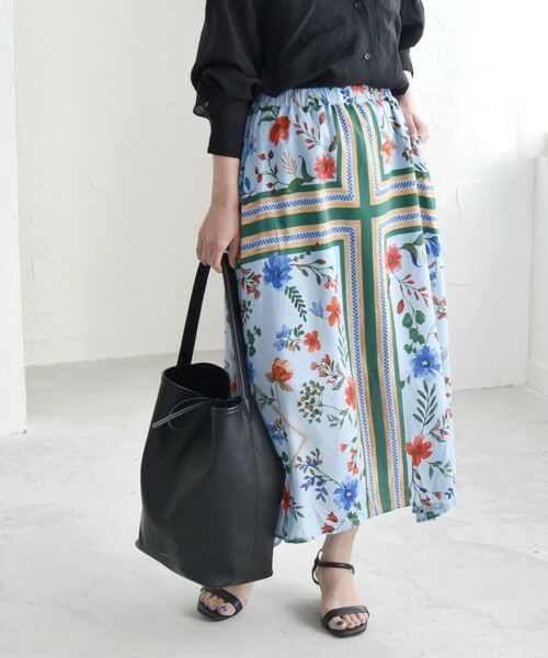 SHIPS / シップス ミニ・ひざ丈スカート | quaranciel: SPRINTEX フラワーパネル柄 スカーフ フレア スカート | 詳細27