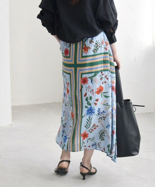 SHIPS / シップス ミニ・ひざ丈スカート | quaranciel: SPRINTEX フラワーパネル柄 スカーフ フレア スカート | 詳細28