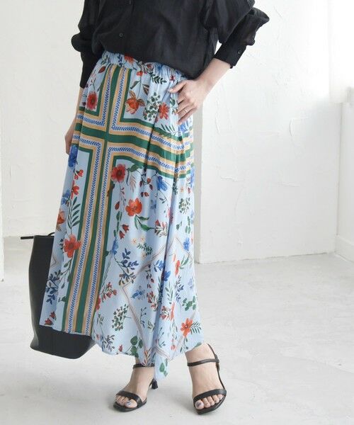 SHIPS for women/シップスウィメン quaranciel: SPRINTEX フラワーパネル柄 スカーフ フレア スカート ブルー ONE SIZE SHIPS for women/シップスウィメン quaranciel: SPRINTEX フラワーパネル柄 スカーフ フレア スカート ブルー ONE SIZE