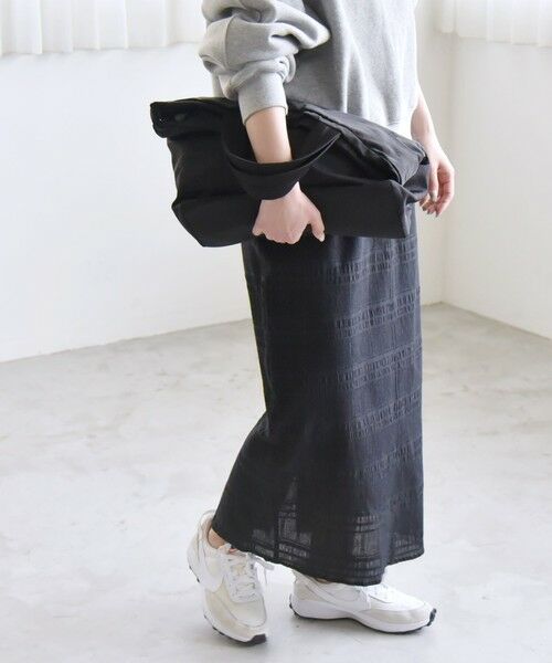 SHIPS / シップス ロング・マキシ丈スカート | quaranciel:〈洗濯機可能〉シャーリング ボーダー Iライン スカート | 詳細4