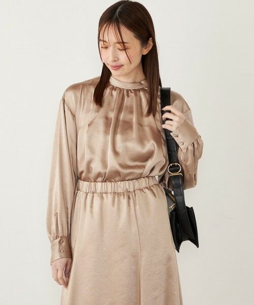 SHIPS for women/シップスウィメン SHIPS Colors:〈手洗い可能〉サテン ハイネック タック ブラウス カーキ ONE SIZE SHIPS for women/シップスウィメン SHIPS Colors:〈手洗い可能〉サテン ハイネック タック ブラウス カーキ ONE SIZE