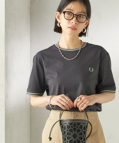 SHIPS / シップス Tシャツ | 《一部追加予約》FRED PERRY:M1588 TWIN TIPPED TEE（チャコールグレー）