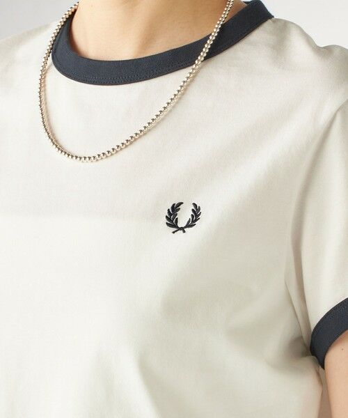 SHIPS / シップス Tシャツ | 《一部追加予約》FRED PERRY:G9163 CROPPED RINGER TEE | 詳細24