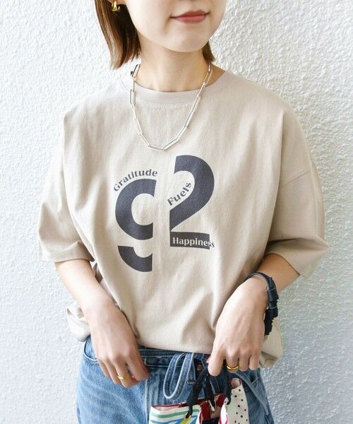 SHIPS for women/シップスウィメン 【SHIPS別注】81BRANCA:ロゴ 5分袖 TEE ベージュ ONE SIZE SHIPS for women/シップスウィメン 【SHIPS別注】81BRANCA:ロゴ 5分袖 TEE ベージュ ONE SIZE