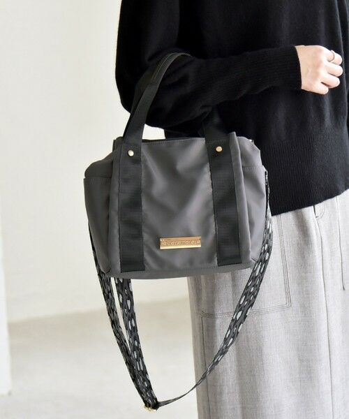 SHIPS / シップス ショルダーバッグ | quaranciel: 2way 8ポケット ライン ショルダー バッグ | 詳細1