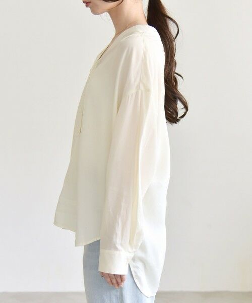 SHIPS / シップス シャツ・ブラウス | quaranciel:〈手洗い可能〉Vネック バック ギャザー ブラウス | 詳細9