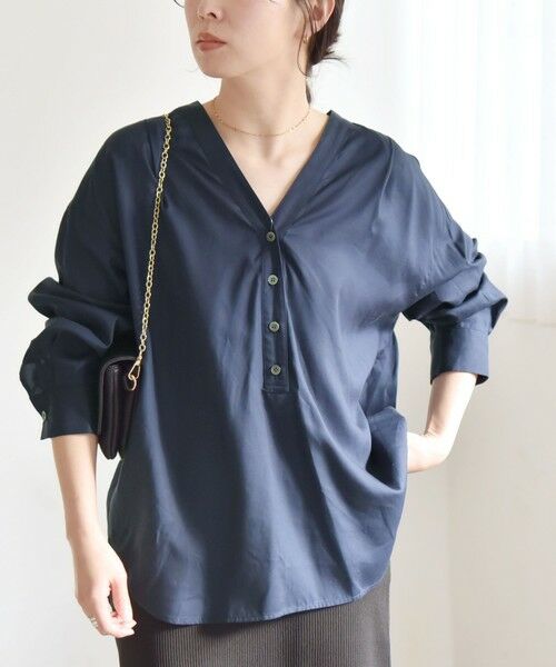 SHIPS / シップス シャツ・ブラウス | quaranciel:〈手洗い可能〉Vネック バック ギャザー ブラウス | 詳細17