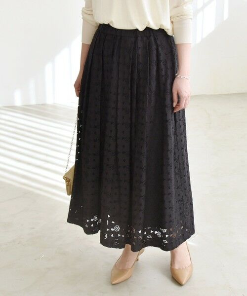 SHIPS / シップス ミニ・ひざ丈スカート | quaranciel:〈手洗い可能〉フラワー レース ランダム タック スカート | 詳細3