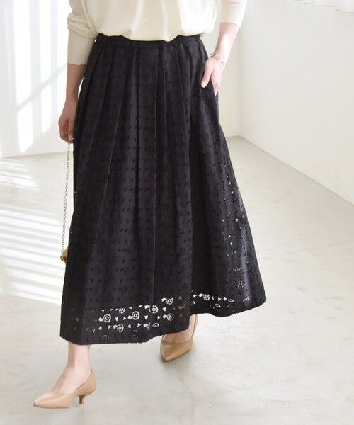 SHIPS / シップス ミニ・ひざ丈スカート | quaranciel:〈手洗い可能〉フラワー レース ランダム タック スカート | 詳細5