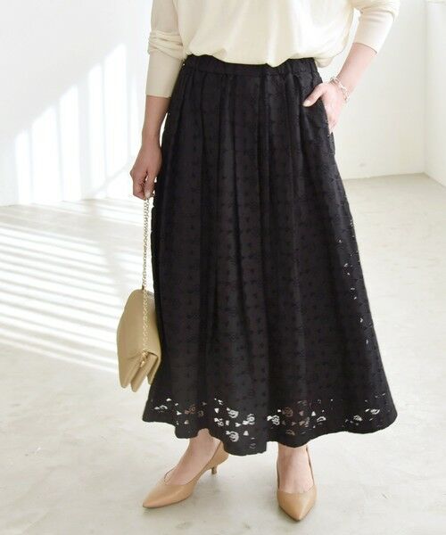 SHIPS for women/シップスウィメン quaranciel:〈手洗い可能〉フラワー レース ランダム タック スカート ブラック 40 SHIPS for women/シップスウィメン quaranciel:〈手洗い可能〉フラワー レース ランダム タック スカート ブラック 40