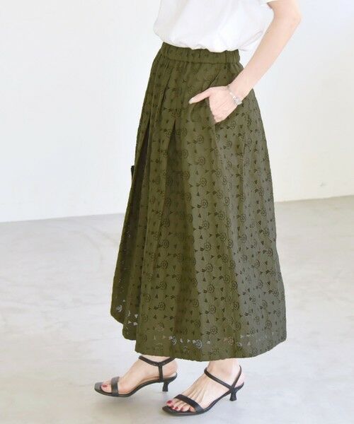 SHIPS / シップス ミニ・ひざ丈スカート | quaranciel:〈手洗い可能〉フラワー レース ランダム タック スカート | 詳細21