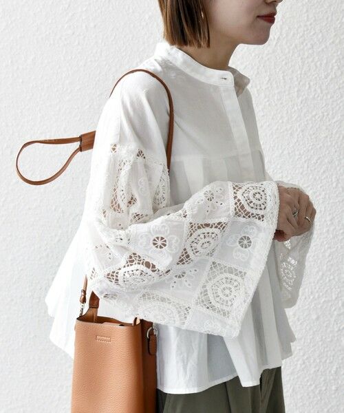 SHIPS for women/シップスウィメン SHIPS any:〈手洗い可能〉パッチワーク レース スリーブ バンドカラー シャツ オフホワイト ONE SIZE SHIPS for women/シップスウィメン SHIPS any:〈手洗い可能〉パッチワーク レース スリーブ バンドカラー シャツ オフホワイト ONE SIZE