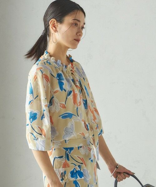 SHIPS / シップス シャツ・ブラウス | IPEKER 花柄 フリル ネック リボン 半袖 ブラウス | 詳細23