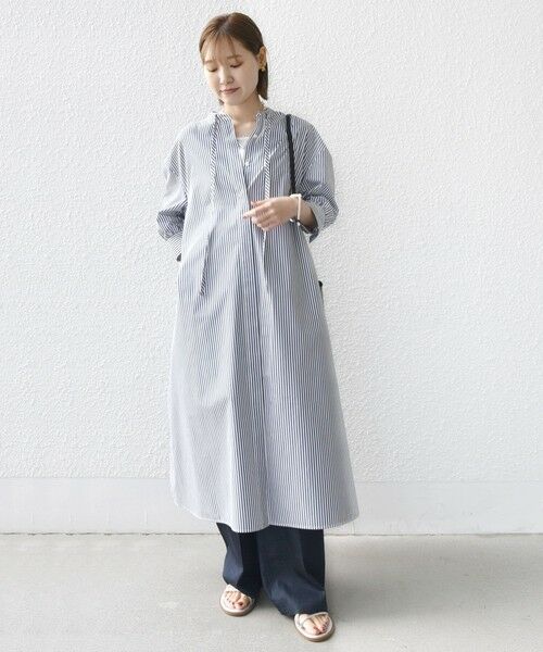SHIPS / シップス ロング・マキシ丈ワンピース | 〈手洗い可能〉スタンドカラー リボン ストライプ シャツ ワンピース | 詳細25