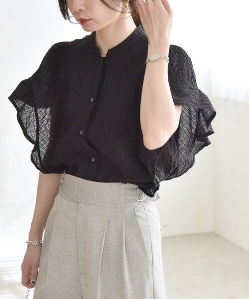 SHIPS for women/シップスウィメン 《予約》quaranciel:〈洗濯機可能〉スタンドカラー シアー フリル ハーフ スリーブ ブラウス ブラック ONE SIZE SHIPS for women/シップスウィメン 《予約》quaranciel:〈洗濯機可能〉スタンドカラー シアー フリル ハーフ スリーブ ブラウス ブラック ONE SIZE