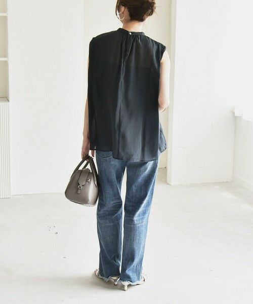 SHIPS / シップス シャツ・ブラウス | quaranciel:〈洗濯機可能〉シアー ハイネック ノースリーブ ギャザー ブラウス | 詳細24