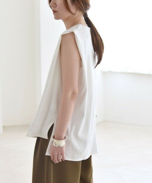 SHIPS / シップス Tシャツ | quaranciel:〈接触冷感/汗染み防止加工/洗濯機可能〉Vネック ノースリーブ プルオーバー | 詳細7