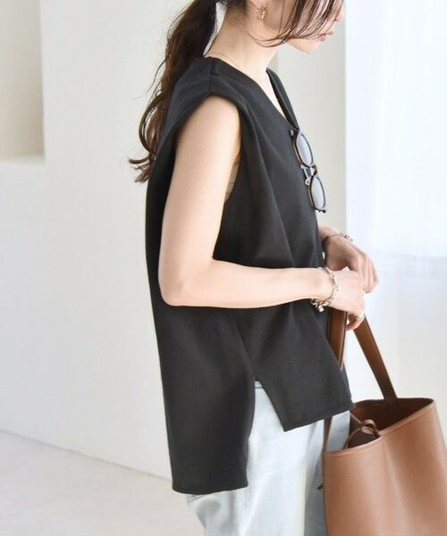 SHIPS / シップス Tシャツ | quaranciel:〈接触冷感/汗染み防止加工/洗濯機可能〉Vネック ノースリーブ プルオーバー | 詳細30