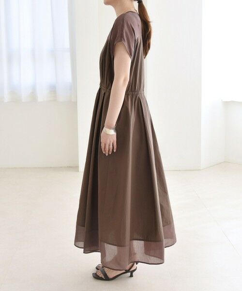 SHIPS / シップス ロング・マキシ丈ワンピース | quaranciel :〈洗濯機可能〉シアー ドッキング Vネック フレンチスリーブ ワンピース | 詳細13