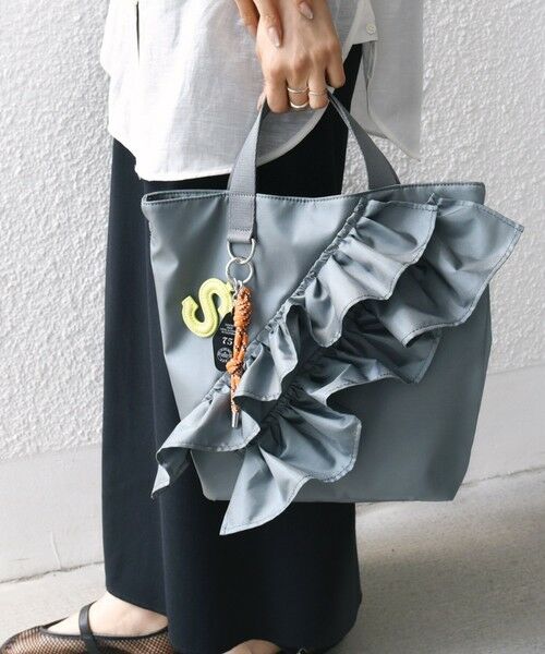 SHIPS / シップス トートバッグ | 【WEB限定】チャーム 付き フリル トート | 詳細1