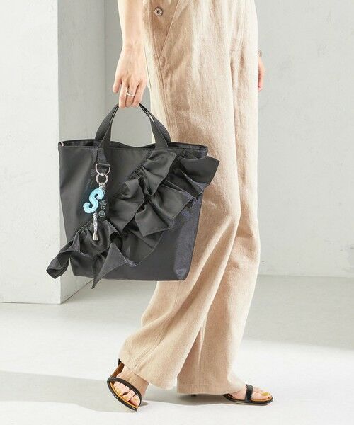 SHIPS / シップス トートバッグ | 【WEB限定】チャーム 付き フリル トート | 詳細22