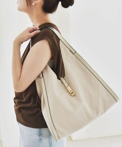 SHIPS / シップス トートバッグ | quaranciel: 金具デザイン Vカット トート バッグ