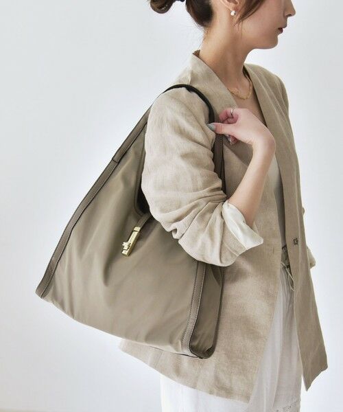 SHIPS / シップス トートバッグ | quaranciel: 金具デザイン Vカット トート バッグ | 詳細15