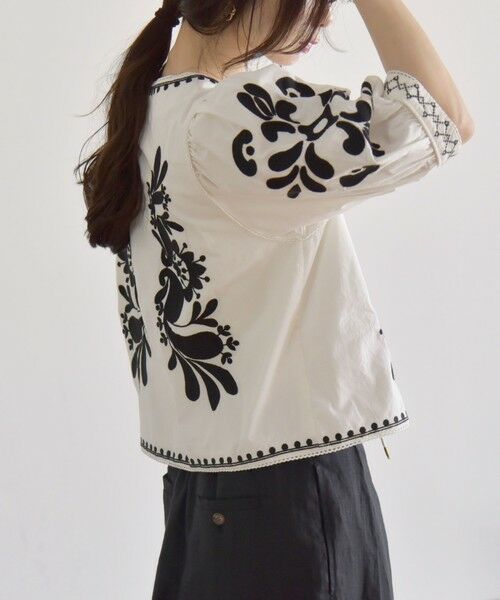 SHIPS / シップス シャツ・ブラウス | quaranciel:〈洗濯機可能〉エンブロイダリー スクエアネック ブラウス | 詳細4