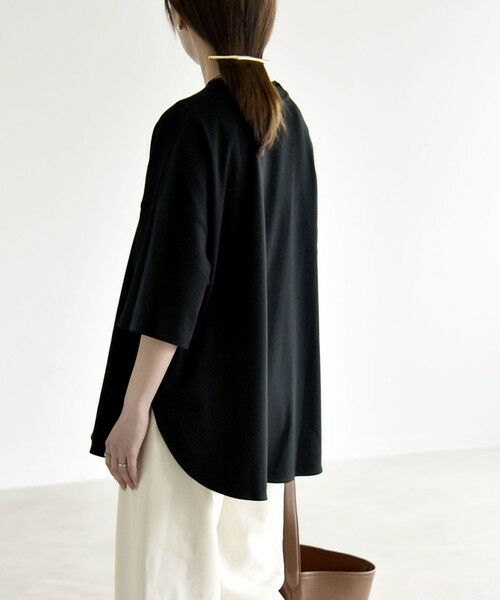 SHIPS / シップス Tシャツ | 《追加予約》quaranciel:〈接触冷感/汗染み防止加工/洗濯機可能〉ラウンドヘム クルー ビッグ TEE（ブラック）