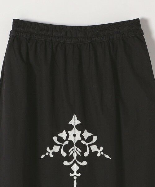 SHIPS / シップス ロング・マキシ丈スカート | quaranciel:〈洗濯機可能〉エンブロイダリー フレア ロング スカート | 詳細22