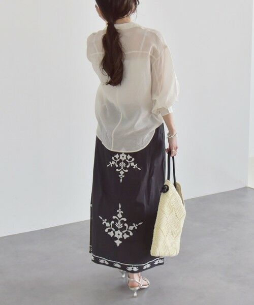 SHIPS / シップス ロング・マキシ丈スカート | quaranciel:〈洗濯機可能〉エンブロイダリー フレア ロング スカート | 詳細14