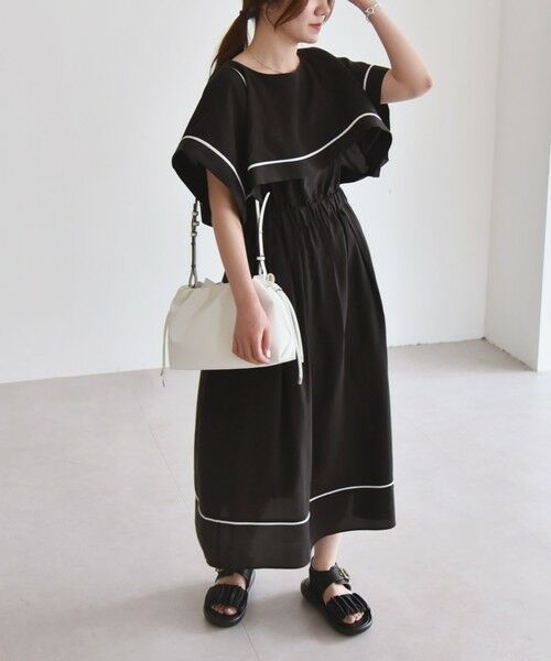 SHIPS / シップス ロング・マキシ丈ワンピース | quaranciel:〈洗濯機可能〉ケープデザイン パイピング ワンピース | 詳細3