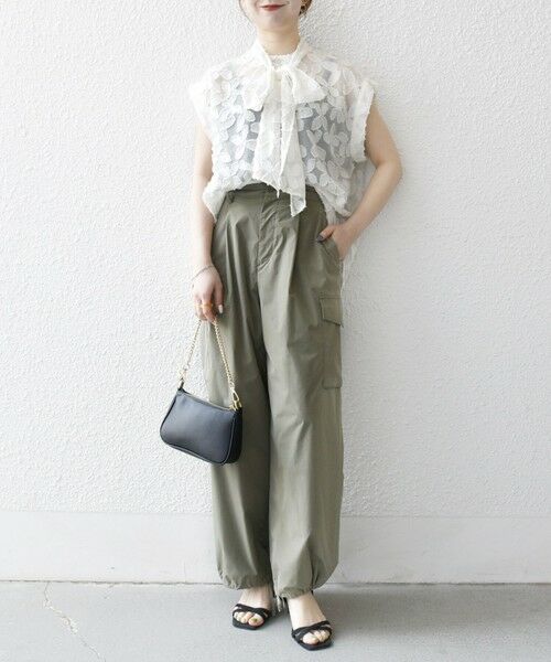 SHIPS / シップス シャツ・ブラウス | SHIPS any:〈手洗い可能〉シアー フラワー ジャカード ボウタイ フレンチ ブラウス | 詳細1