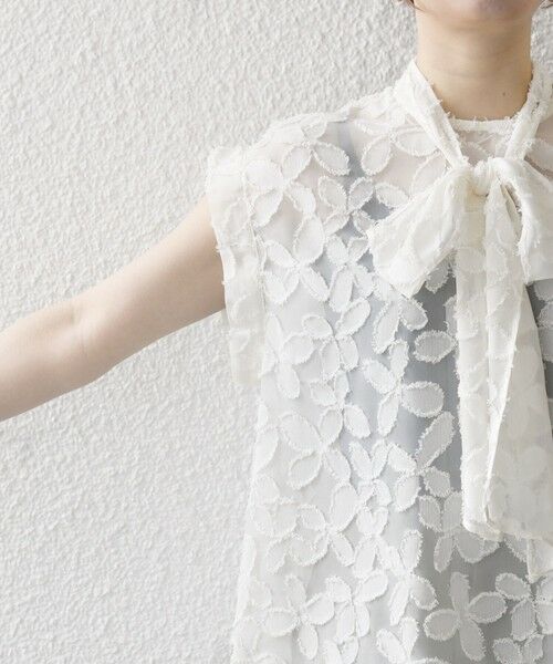 SHIPS / シップス シャツ・ブラウス | SHIPS any:〈手洗い可能〉シアー フラワー ジャカード ボウタイ フレンチ ブラウス | 詳細13