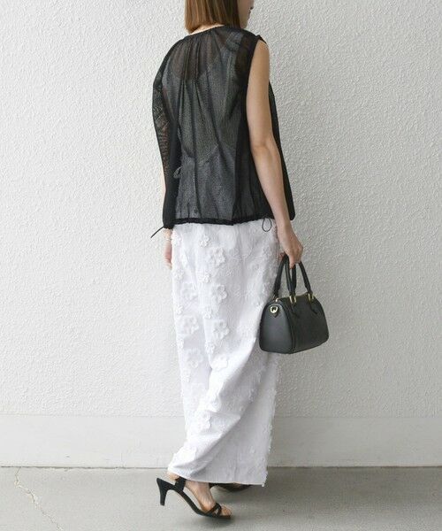 SHIPS / シップス サロペット・オールインワン | SHIPS any:〈手洗い可能〉3D フラワー エンブロイダリー ギャザー サロペット | 詳細4