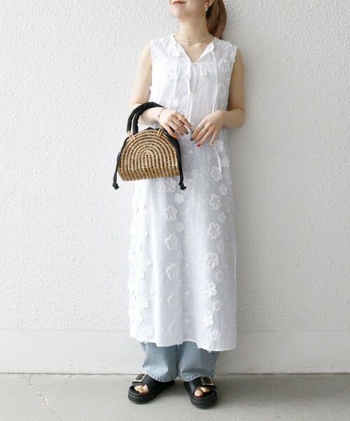 SHIPS / シップス ロング・マキシ丈ワンピース | SHIPS any:〈手洗い可能〉3D フラワー エンブロイダリー ロング ワンピース | 詳細6