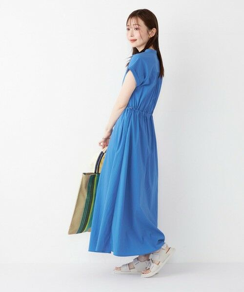 新品 美品 紺色 4L ワンピース 高級感 SHIPS Colors:〈接触冷感・UVカット・撥水〉マルチ
