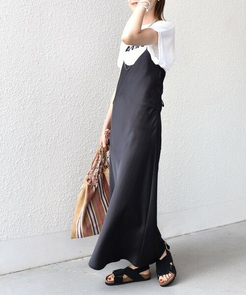 SHIPS / シップス ロング・マキシ丈ワンピース | 〈手洗い可能〉バック デザイン サテン キャミ ワンピース | 詳細2