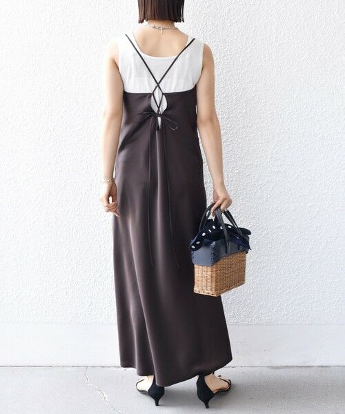 SHIPS / シップス ロング・マキシ丈ワンピース | 〈手洗い可能〉バック デザイン サテン キャミ ワンピース | 詳細14