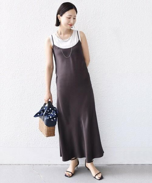 SHIPS / シップス ロング・マキシ丈ワンピース | 〈手洗い可能〉バック デザイン サテン キャミ ワンピース | 詳細16